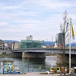 Appartement Modern Danube - 3 Min To Hauptplatz - Netflix Linz